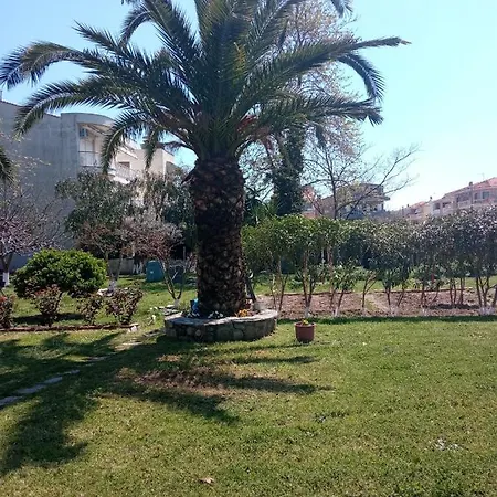 Apartment Sofia's Garden *