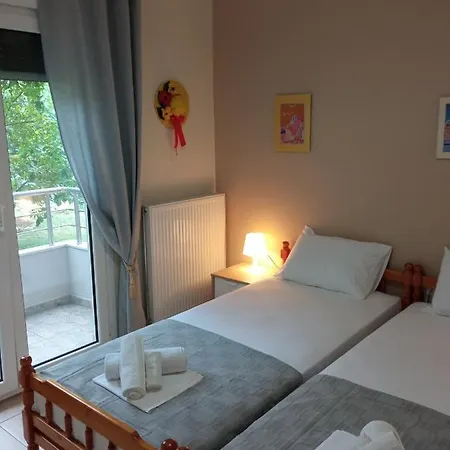 Apartamento Sofia's Garden Néa Péramos
